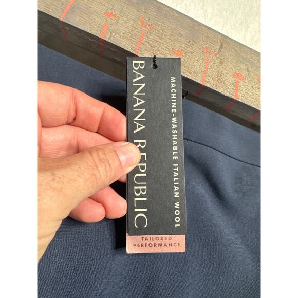 Banana Republic Suit Set Size 4 Dark Blue Italian Wool Skirt & Jacket NWT - Picture 3 of 9